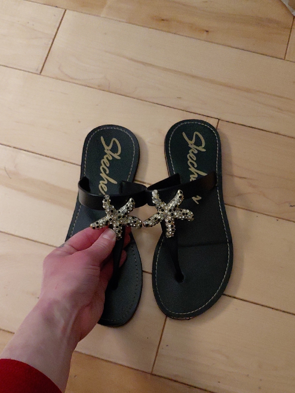 Skechers Women’s Black Jeweled Starfish Thong Sandals